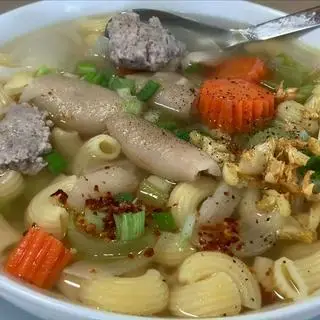Hình ảnh Nui thịt, bò viên, da heo. huyết, trứng cút