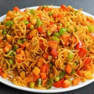 Hình ảnh Mì trộn rau củ