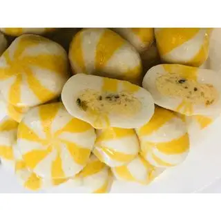 Hình ảnh BÁNH BAO NHÂN TRỨNG NHÍM VÀNG - 3 VIÊN
