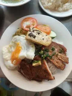 Hình ảnh Cơm sườn trứng