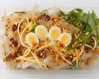 Hình ảnh Bánh tráng trộn tỏi lòng đào