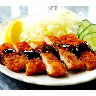 Hình ảnh Cơm thịt heo chiên xù tonkatsu phủ phô mai