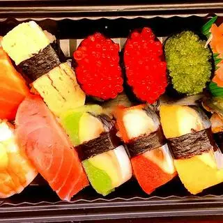 Hình ảnh Combo trứng cá hồi