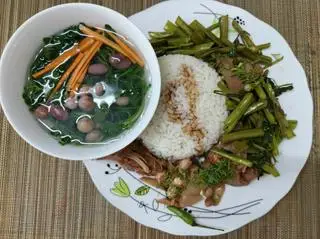Hình ảnh Cơm thập cẩm chay