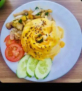 Hình ảnh Cơm hải sản sốt thơm