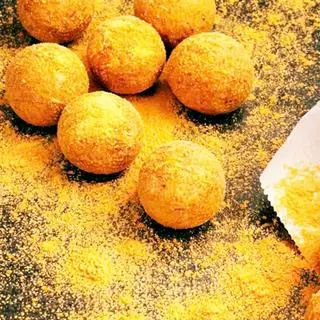 Hình ảnh bánh khoai mỡ chiên lắc phomai 