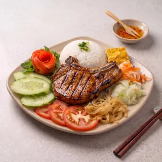 Hình ảnh Cơm Tấm Sườn Cốt Lết Bì Chả