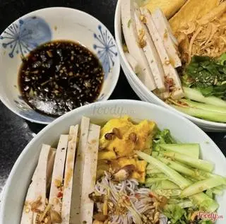 Hình ảnh Bún Nước Tương - Chả Lụa