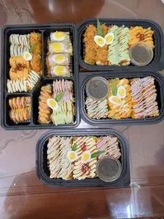 Hình ảnh Cuộn bơ mix (3 loại sốt)