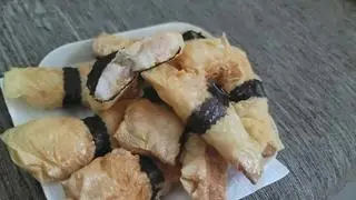 Hình ảnh tàu hủ ky full tôm cuộn rong biển  chiên - 3 cuốn