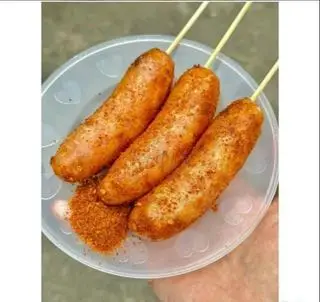 Hình ảnh Combo 3 que lạp xưởng Hà Khẩu kèm bột ớt tê cay