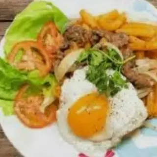 Hình ảnh NUI XÀO BÒ + TRỨNG OPLA 