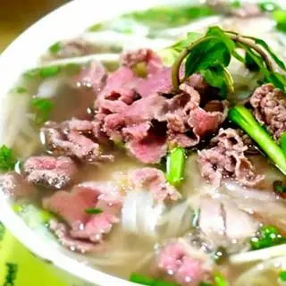 Hình ảnh Phở bò tái