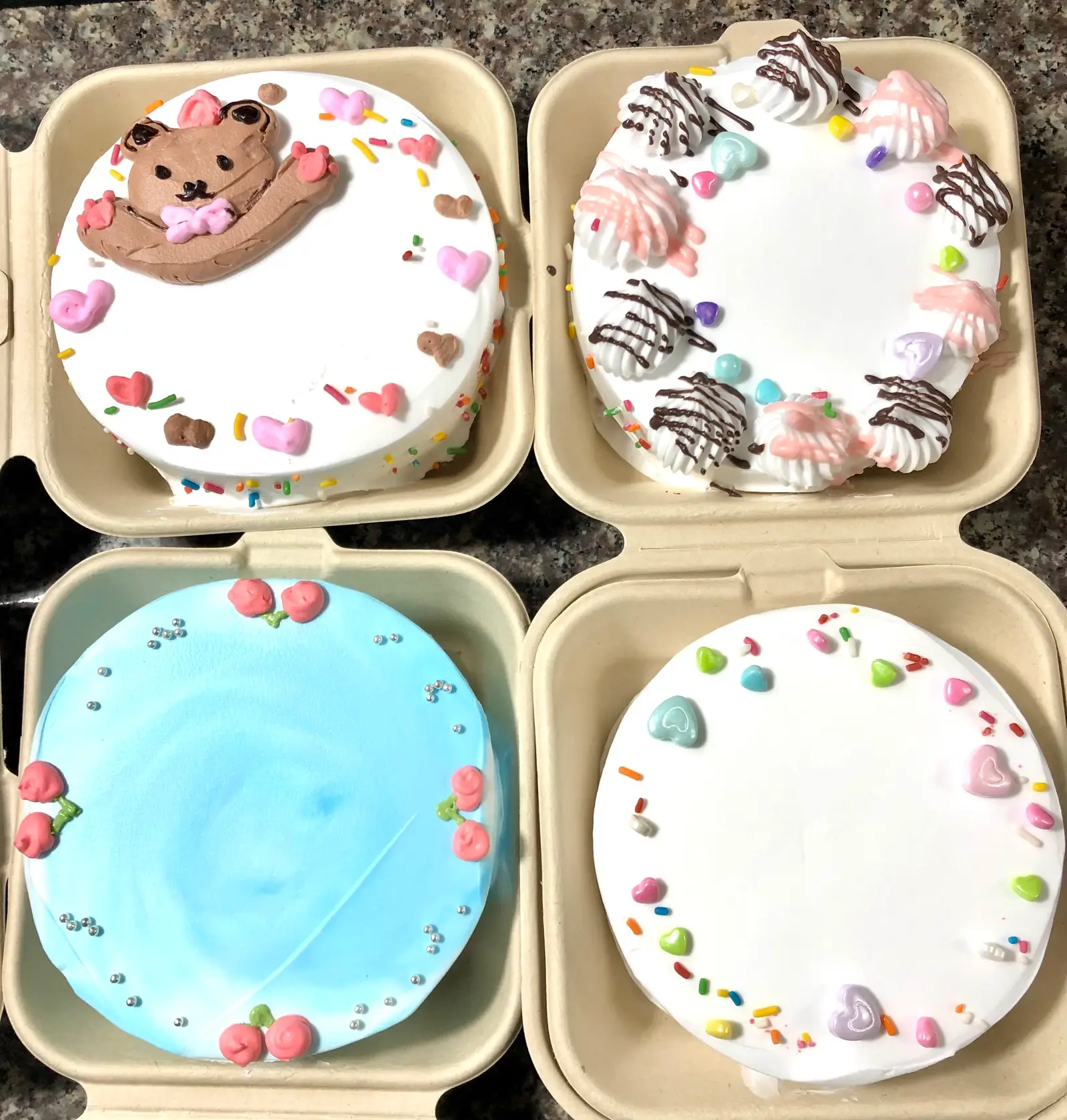 Hình ảnh Bánh Kem Bento Xanh, Trắng (Mẫu ngẫu nhiên, có ghi chữ theo y/c))