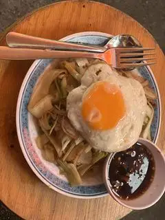 Hình ảnh hủ tíu mềm xào bò trứng 