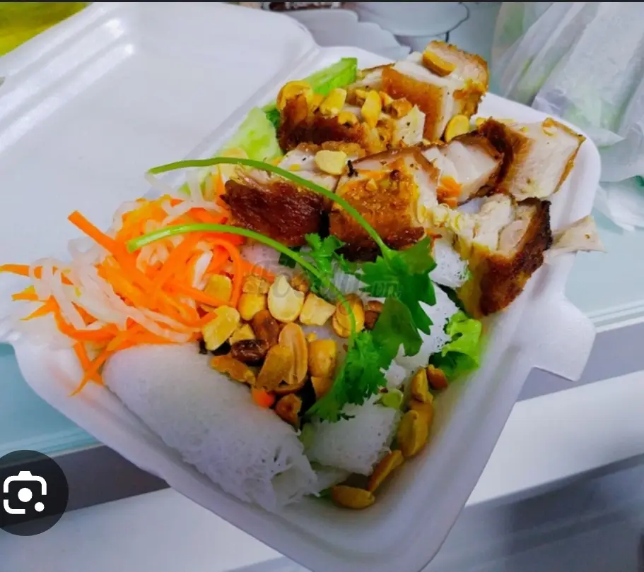 Hình ảnh Bánh hỏi thịt quay hoặc bánh hỏi lòng 1 phần 