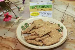 Hình ảnh Bánh Soy Crisps vị mè