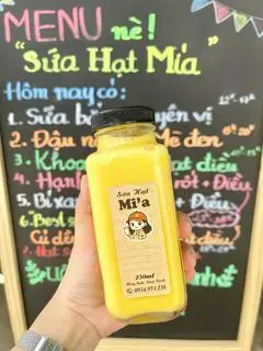 Hình ảnh Hạnh nhân+ Cà Rốt + Điều ( Chai thuỷ Tinh 250ml)