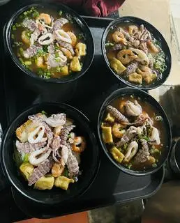 Hình ảnh Bún hải sản hoàng gia