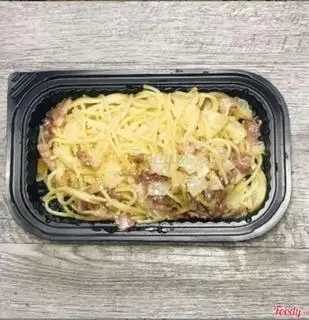 Hình ảnh Mì ý sốt kem phô mai xúc xích xông khói