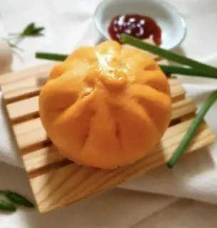 Hình ảnh bánh bao tươi trứng muối thịt bằm