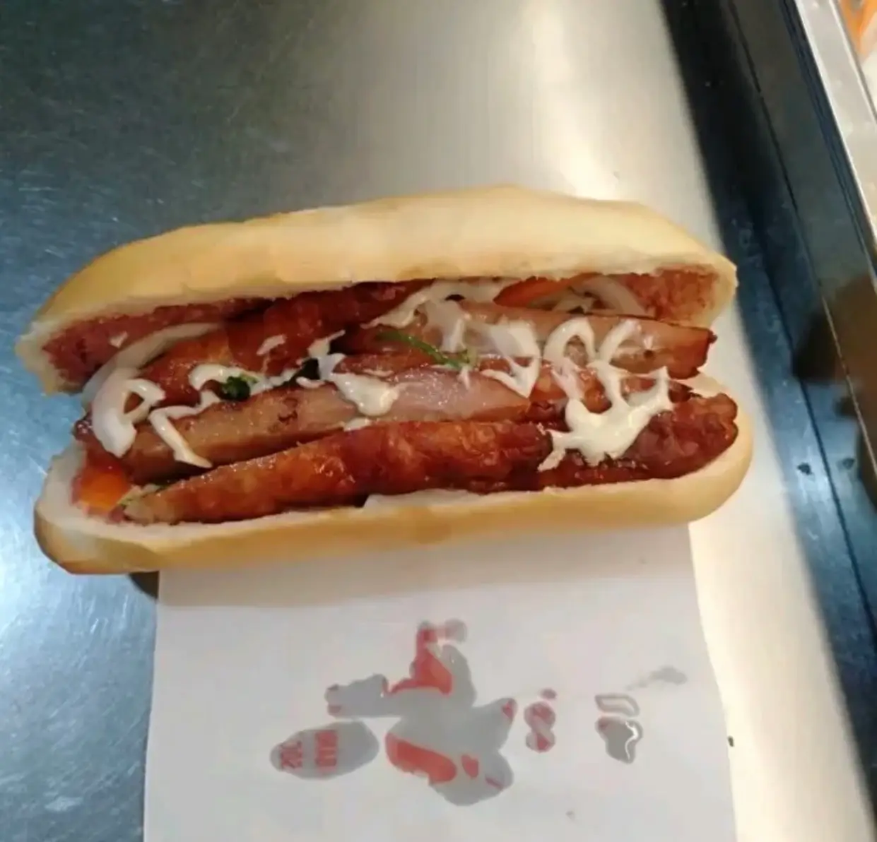 Hình ảnh bánh mì nem nướng