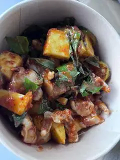 Hình ảnh CHÂN GÀ RÚT XƯƠNG SỐT THÁi 