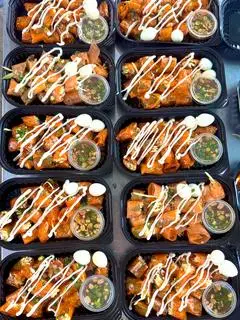 Hình ảnh Bánh tráng cuốn đỏ
