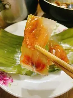 Hình ảnh Bánh bột lột gói lá