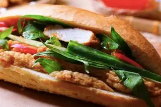 Hình ảnh Bánh Mì Chả Cá Nha Trang 