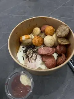 Hình ảnh Mì Cay Sốt Samyang Trứng xúc xích