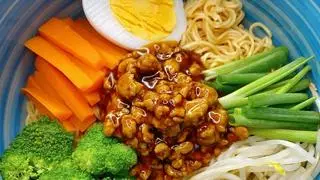 Hình ảnh Mì trộn thịt băm 