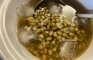 Hình ảnh Chè đậu xanh nguyên hạt, thạch, trân châu