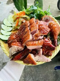 Hình ảnh Vịt quay nửa con