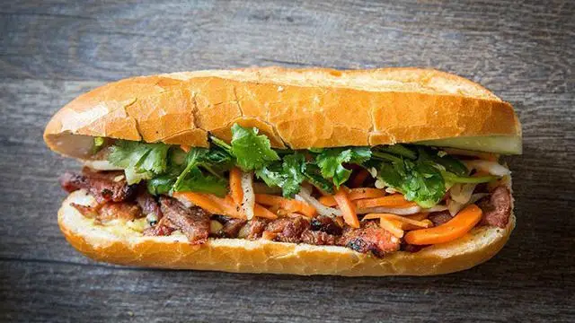 Hình ảnh Bánh mì nem khoai bestseller