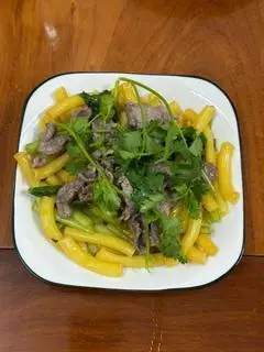 Hình ảnh Nui Xào Bò 