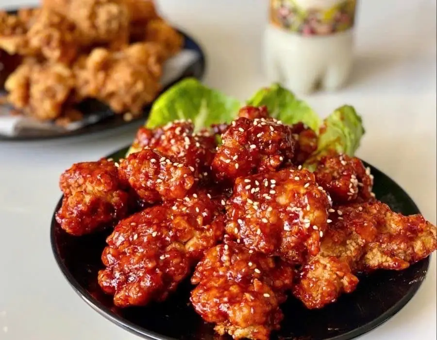 Hình ảnh Gà viên sốt cay