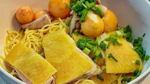 Hình ảnh HỦ TIẾU GÀ Cô Đơn