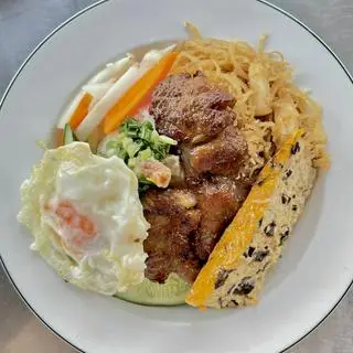 Hình ảnh Cơm tấm thập cẩm