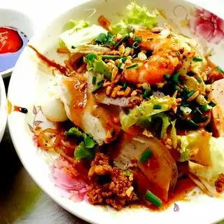 Hình ảnh Hủ tiếu thịt, bò viên