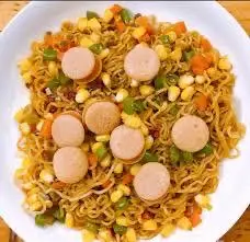 Hình ảnh Mỳ trộn xúc xích