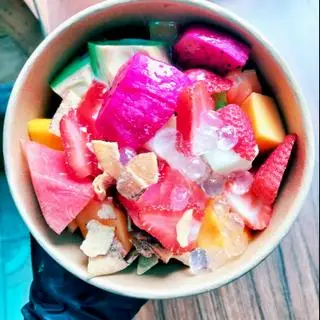 Hình ảnh Trái Cây Dầm Sữa Chua size lớn 