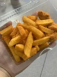 Hình ảnh Khoai Tây Chiên Lắc PhôMai