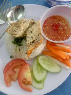 Hình ảnh cơm tấm chả 