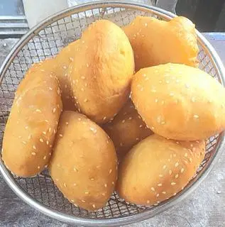 Hình ảnh Bánh tiêu Đậu Xanh