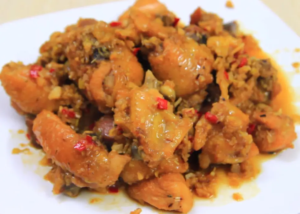 Hình ảnh Cơm gà kho sả ớt