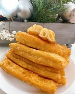 Hình ảnh quẩy giòn ( 3 cái )