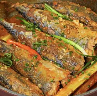 Hình ảnh Cơm __Cá Bạc Má kho Mía 