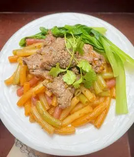 Hình ảnh NUI NGŨ SẮC XÀO BÒ