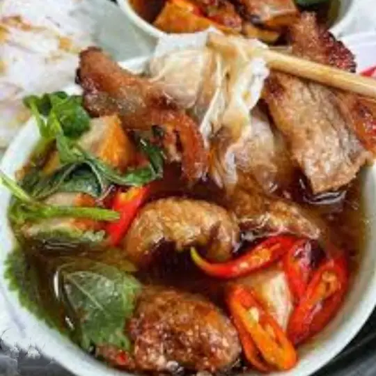 Hình ảnh Bánh cuốn chả lẫn